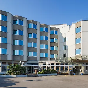 Welcome 3*, Kloten Suiza