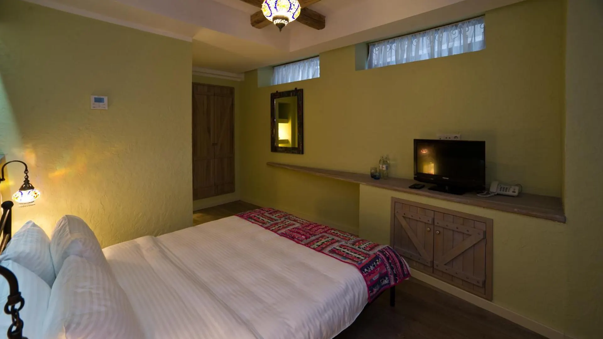 No12 Boutique Hotel Tbilisi 3*,